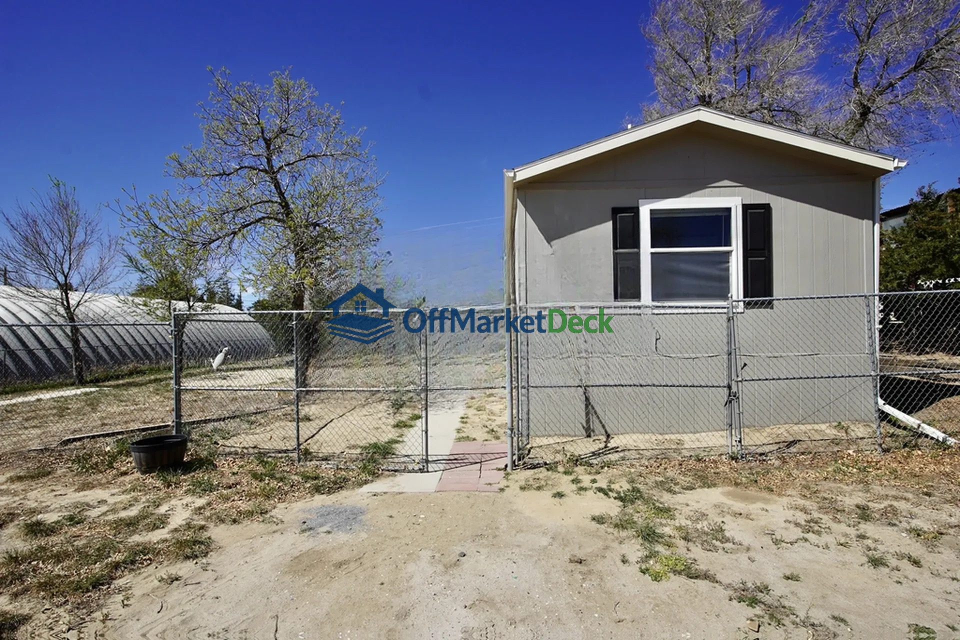 Off-market house in Casper, Wyoming — 3 beds, 2 baths, $165,000 - Blurred background Image
