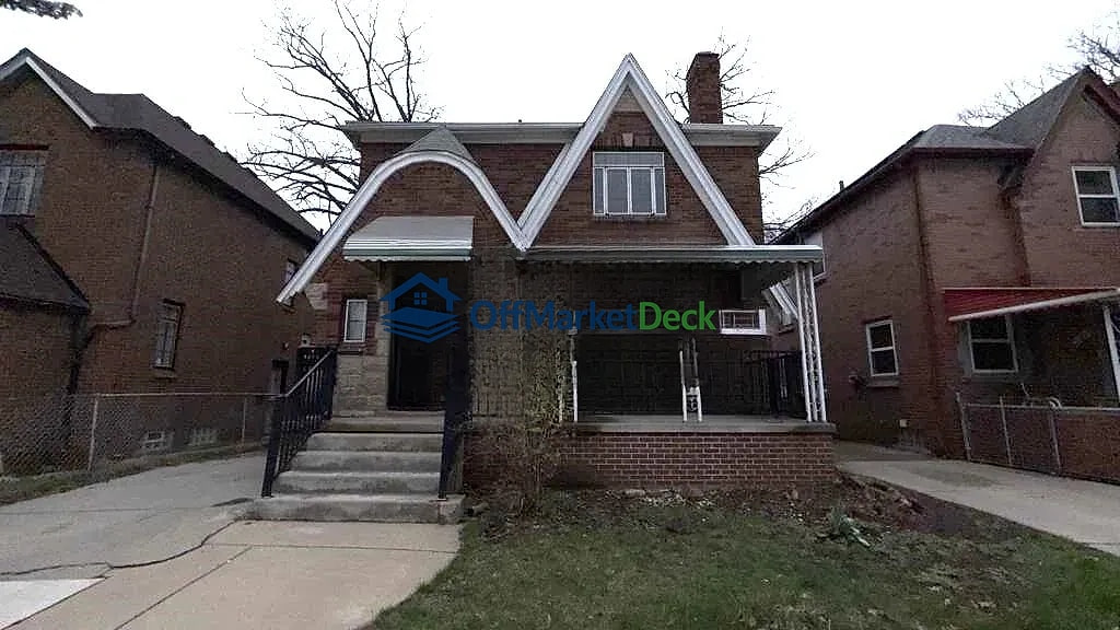 Off-market house in Detroit, Michigan — 3 beds, 2 baths, $179,900 - Blurred background Image