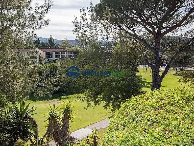 Off-market house in San Diego, California — 3 beds, 3 baths, $1,075,000