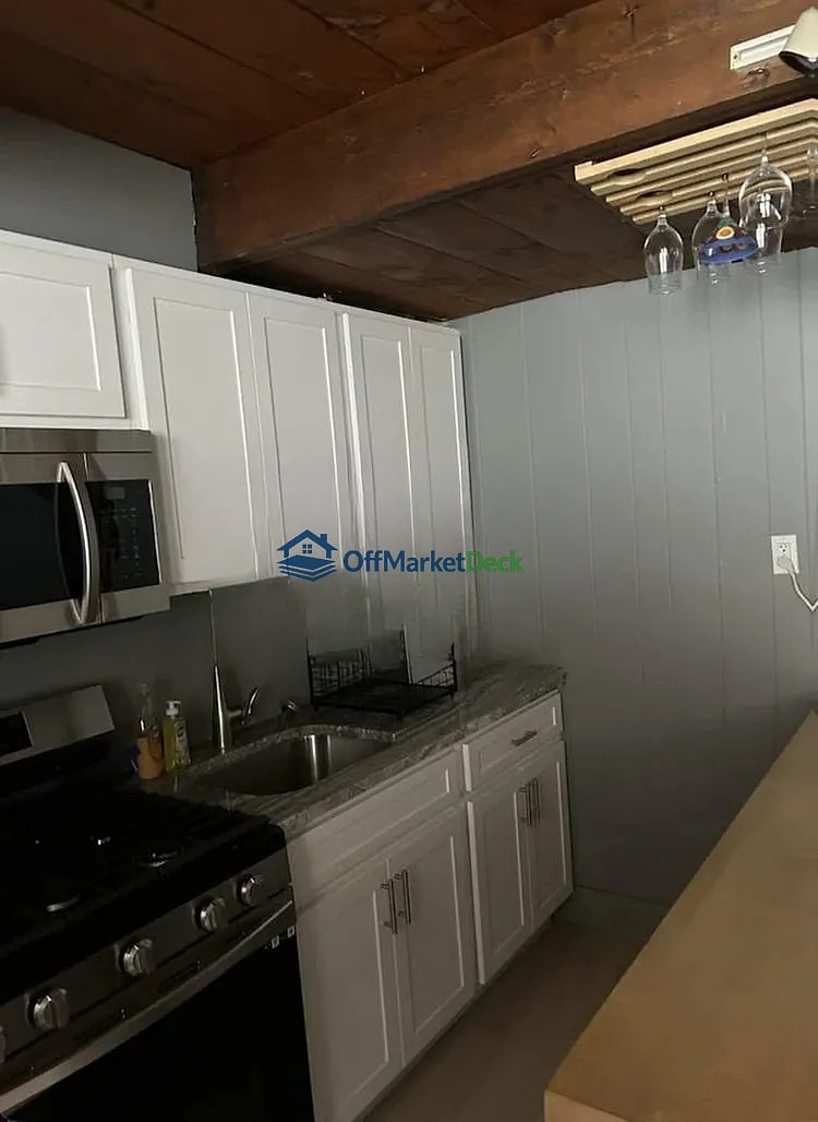 Off-market house in Plymouth, Vermont — 3 beds, 2 baths, $86,400 — photo 5 of 8
