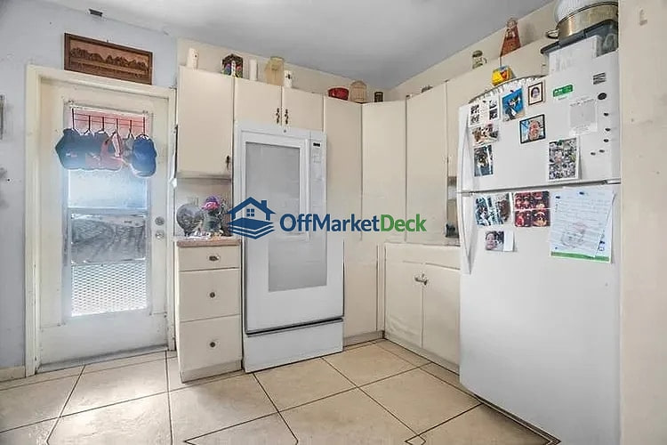 Off-market house in Margate, Florida — 3 beds, 1 bath, $264,900 — photo 7 of 8