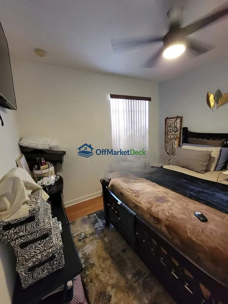 Off-market house in Cutler Bay, Florida — 3 beds, 2.5 baths, $334,900 — photo 7 of 8