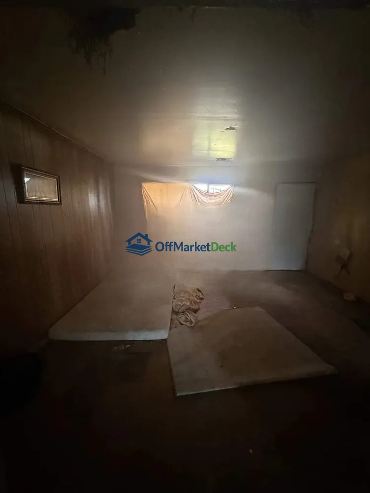 Off-market house in Houston, Texas — 3 beds, 1 bath, $72,500 — photo 8 of 8
