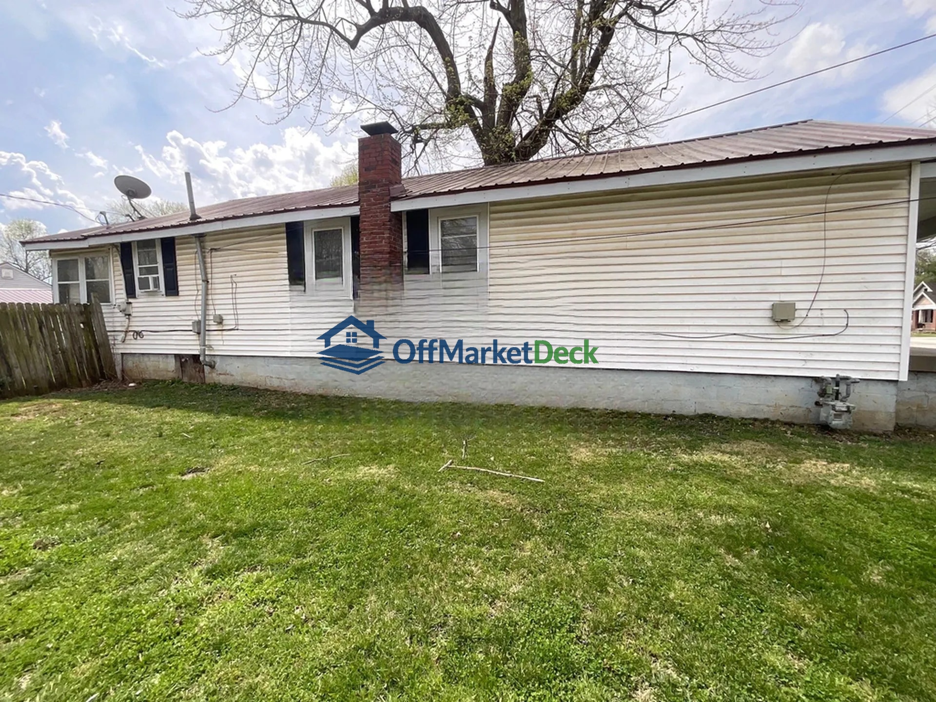 Off-market house in Louisville, Kentucky — 2 beds, 1 bath, $42,000