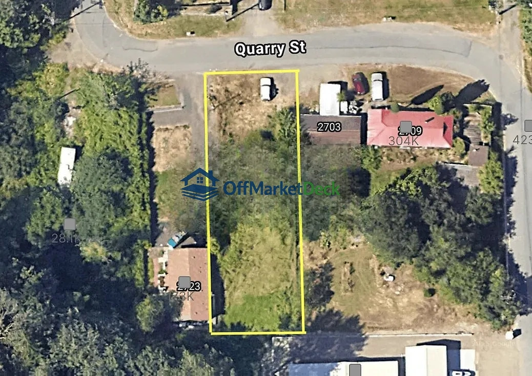 Off-market house in Bremerton, Washington — 3 beds, 1.5 baths, $125,000 — photo 3 of 4
