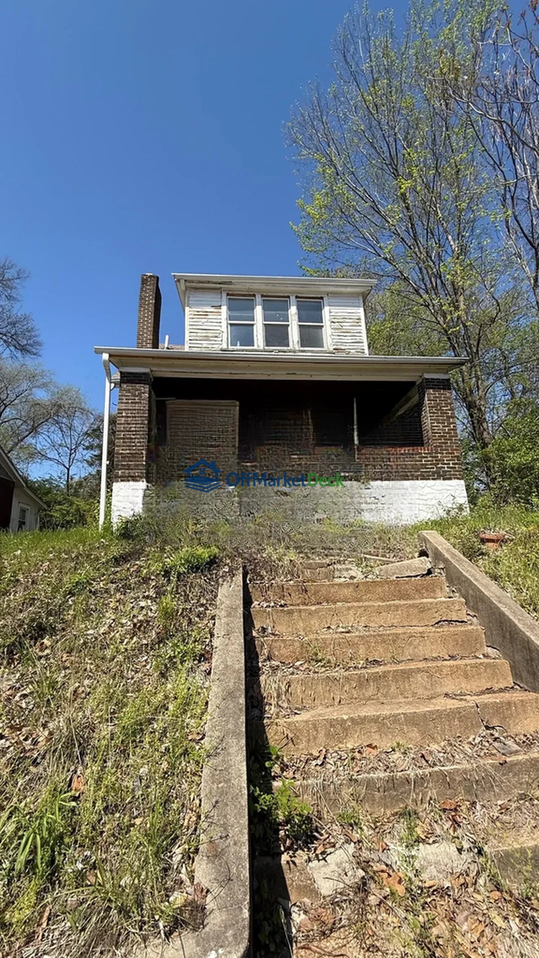 Off-market house in St. Louis, Missouri — 3 beds, 1 bath, $19,900 — photo 2 of 8