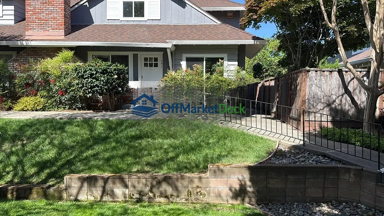 Off-market townhome in Moraga, California — 3 beds, 3 baths, $767,900