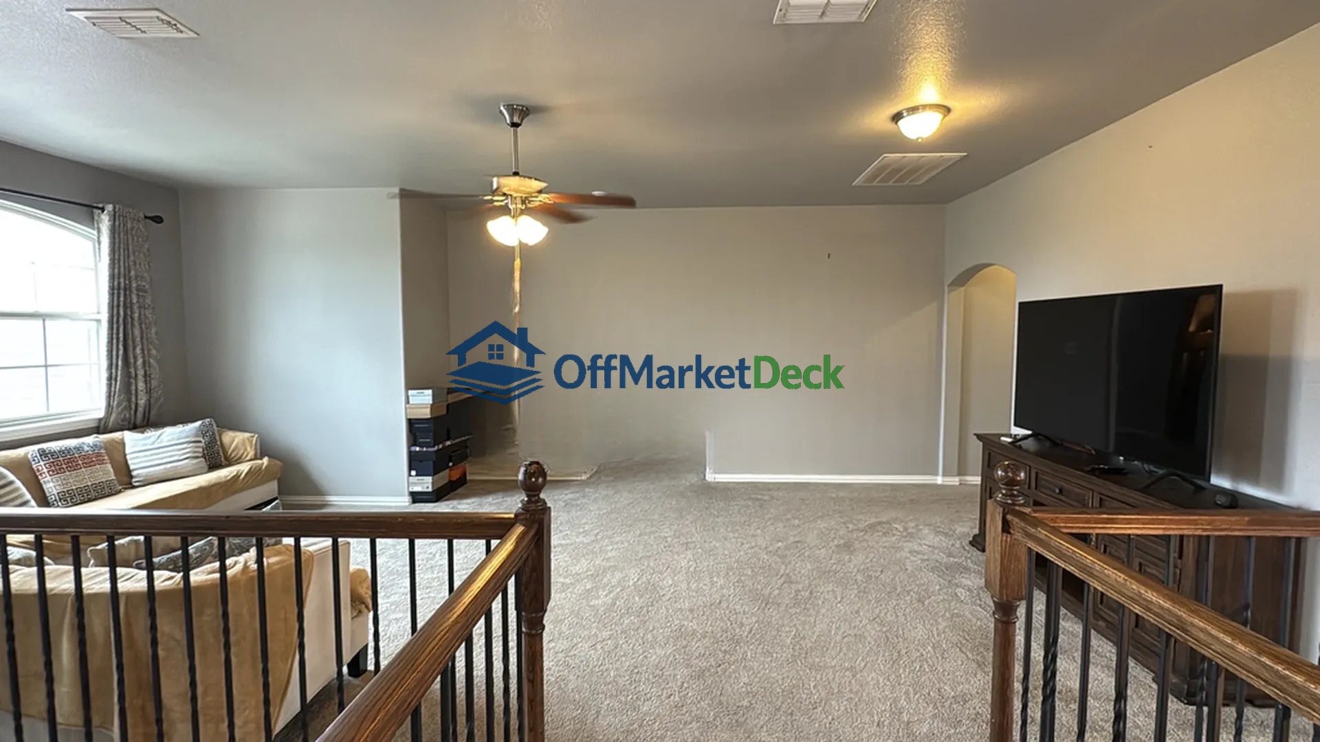 Off-market house in Haslet, Texas — 6 beds, 3.5 baths, $499,900 — photo 4 of 8