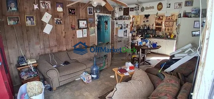 Off-market house in Winkelman, Arizona — 3 beds, 1.5 baths, $12,500 — photo 3 of 8