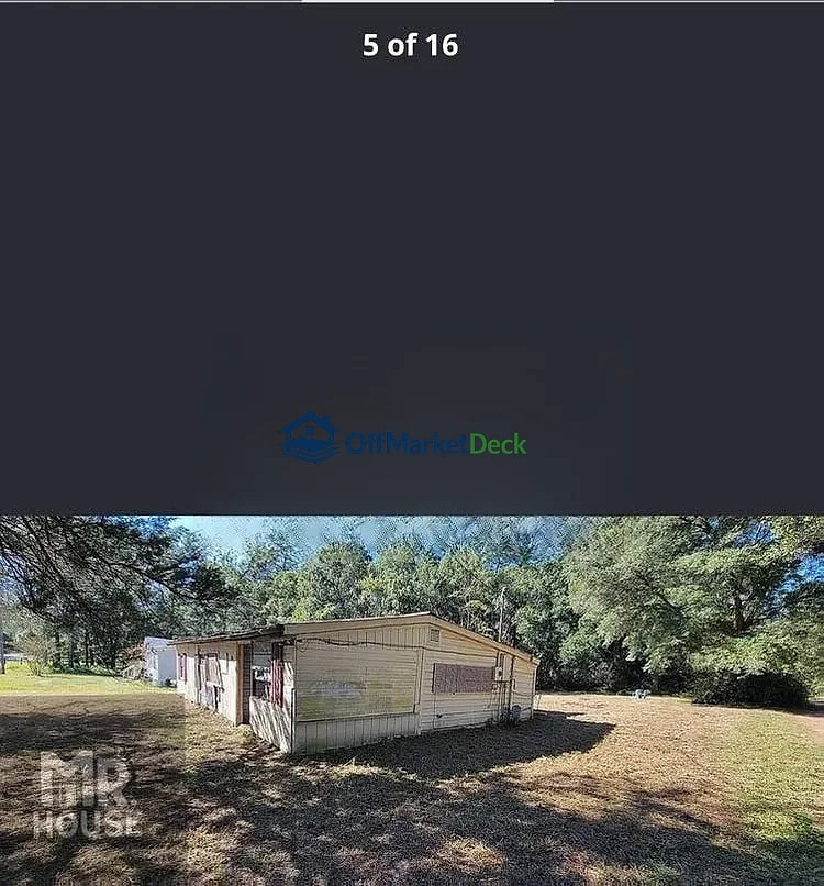 Off-market house in Lecanto, Florida — 4 beds, 2 baths, $55,000 — photo 5 of 8