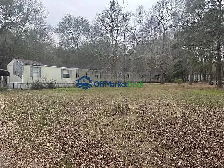 Off-market house in Cleveland, Texas — 2 beds, 2 baths, $99,000 - Blurred background Image