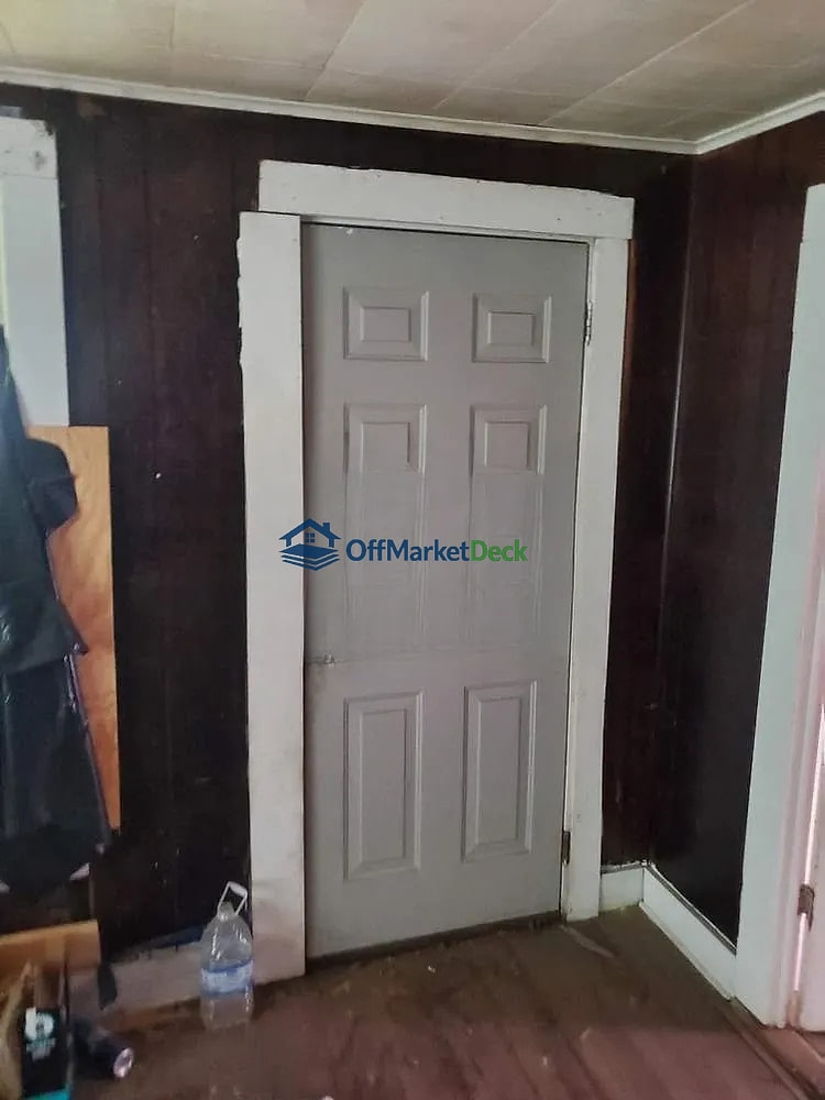 Off-market house in Cameron, Texas — 3 beds, 1 bath, $40,000 — photo 4 of 8