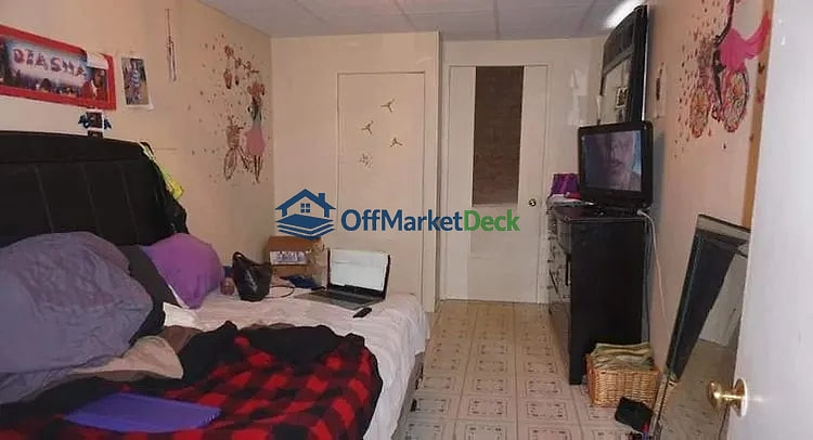 Off-market house in York, Pennsylvania — 3 beds, 1 bath, $105,000 — photo 5 of 8