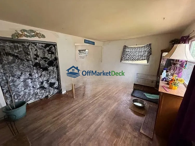 Off-market house in Indianapolis, Indiana — 3 beds, 1 bath, $120,000