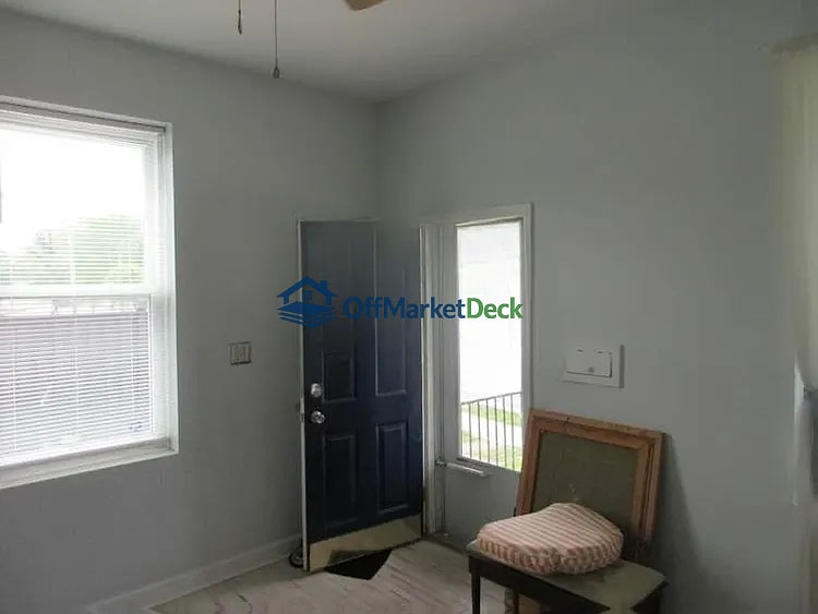 Off-market house in St. Louis, Missouri — 2 beds, 1.5 baths, $155,000 — photo 8 of 8