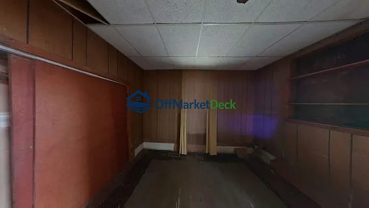 Off-market house in Marion, Indiana — 2 beds, 1 bath, $21,200 — photo 8 of 8