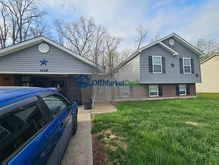 Off-market house in Foristell, Missouri — 3 beds, 2 baths, $229,900 — photo 5 of 8