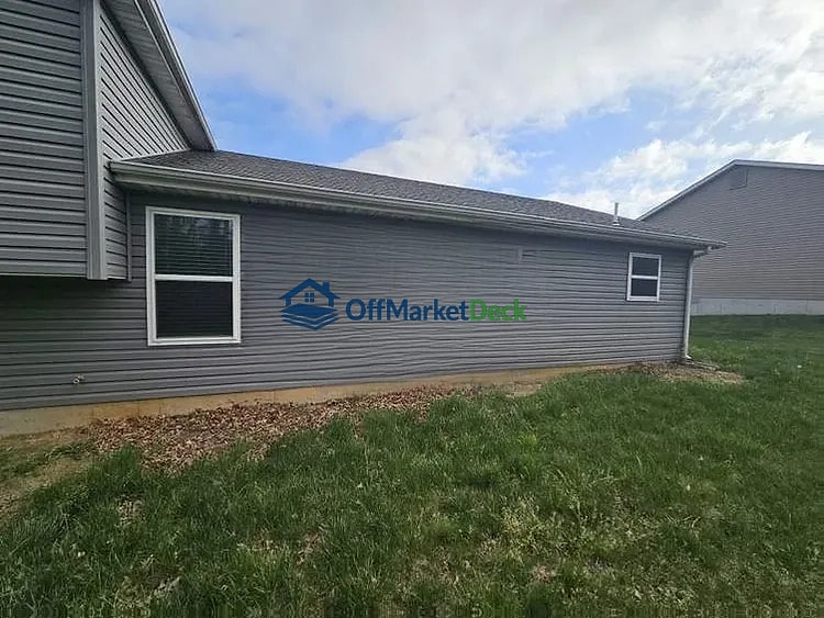 Off-market house in Foristell, Missouri — 3 beds, 2 baths, $229,900 — photo 4 of 8