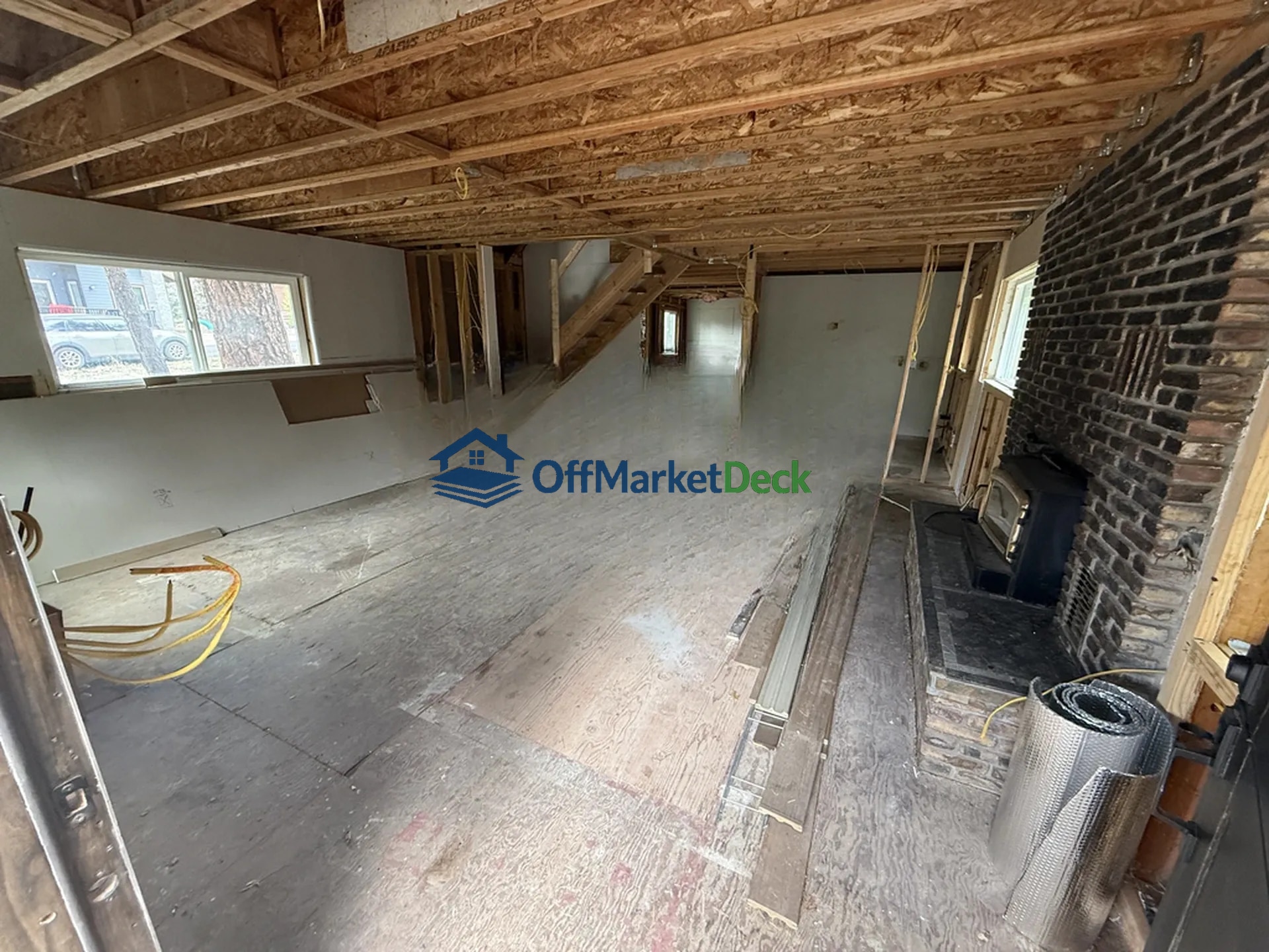 Off-market house in Munds Park, Arizona — 2 beds, 1 bath, $314,990 — photo 5 of 8