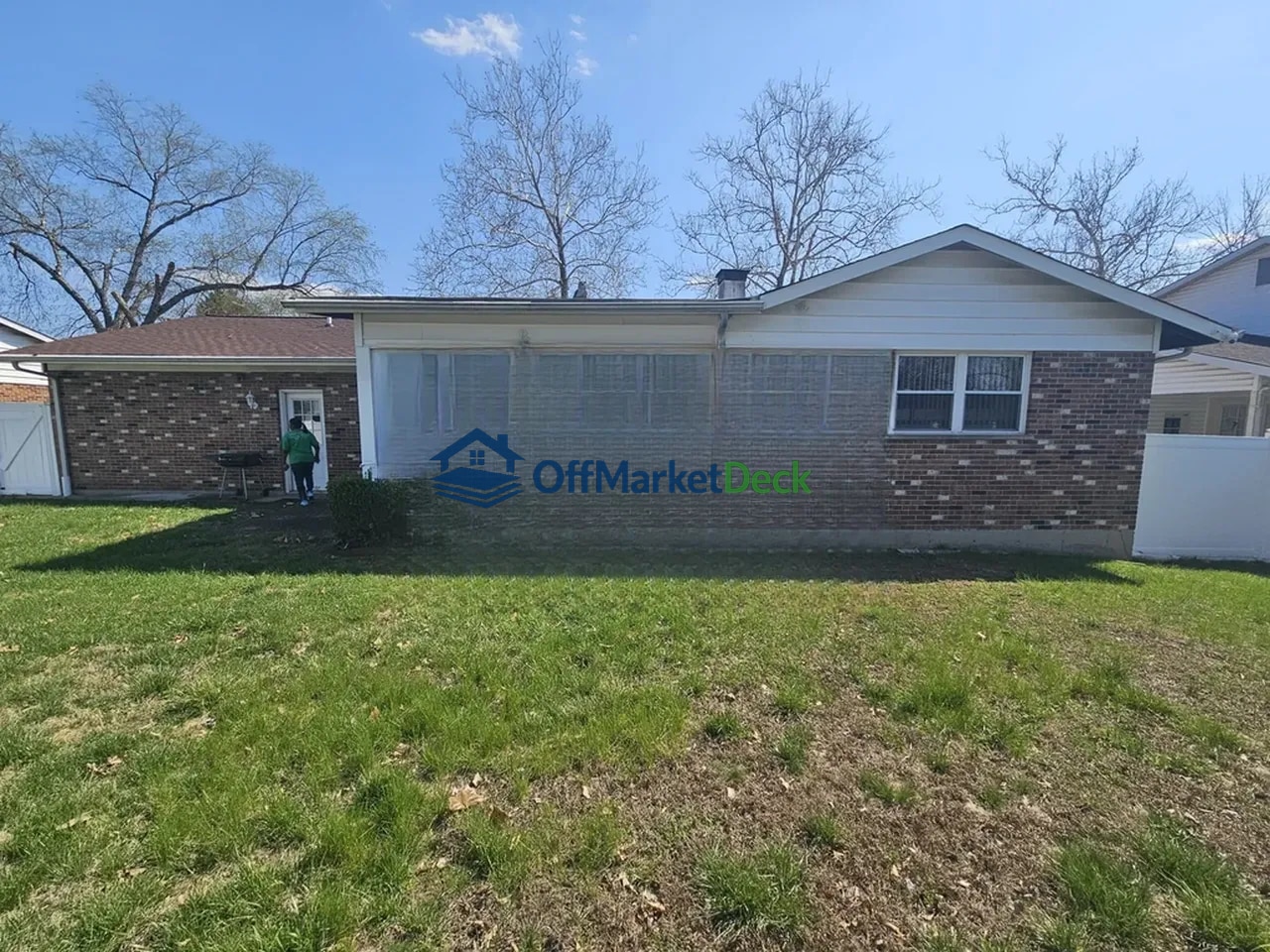 Off-market house in Florissant, Missouri — 3 beds, 2.5 baths, $179,900 — photo 4 of 8