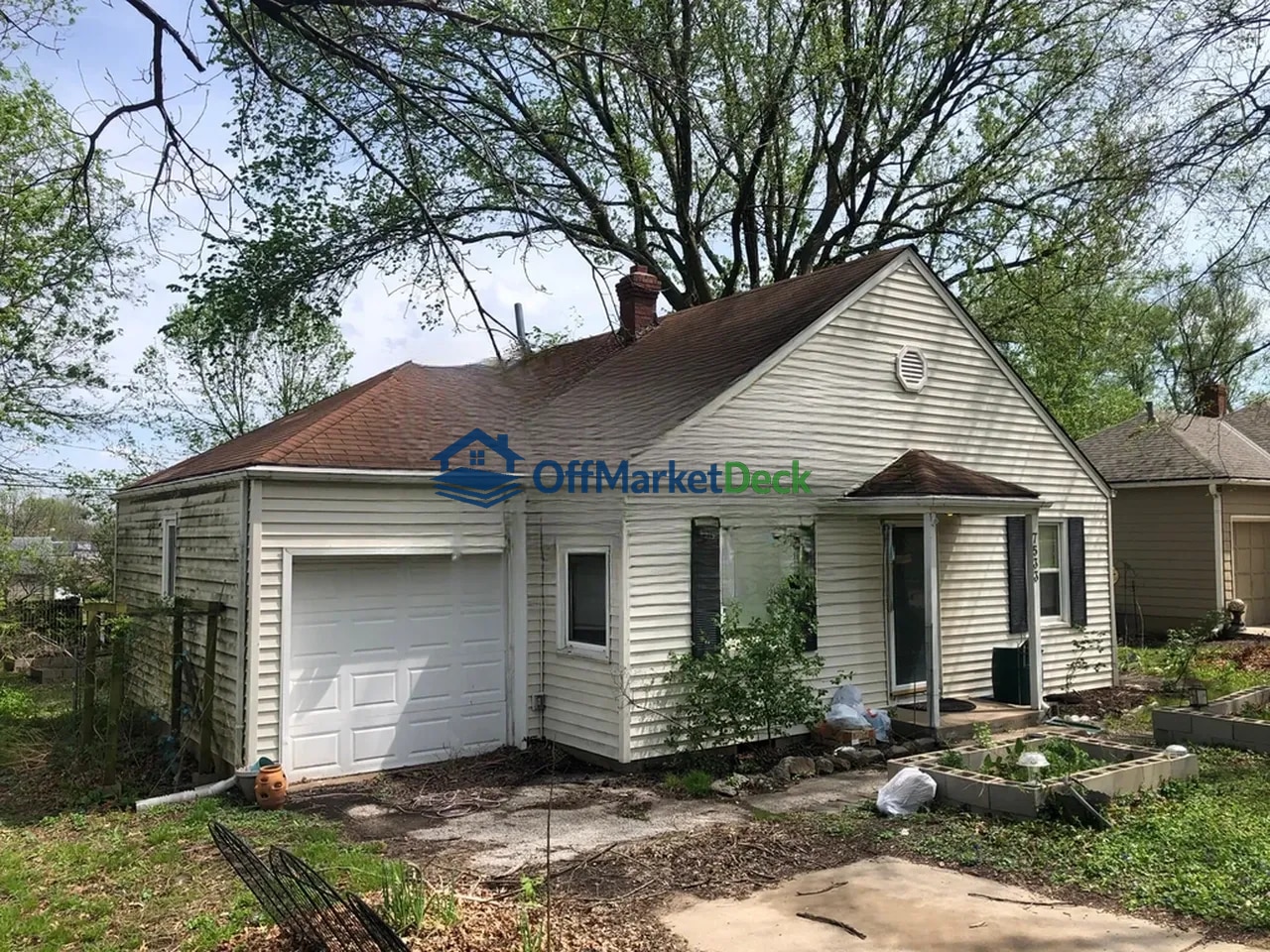 Off-market house in Overland Park, Kansas — 2 beds, 1 bath, $149,900