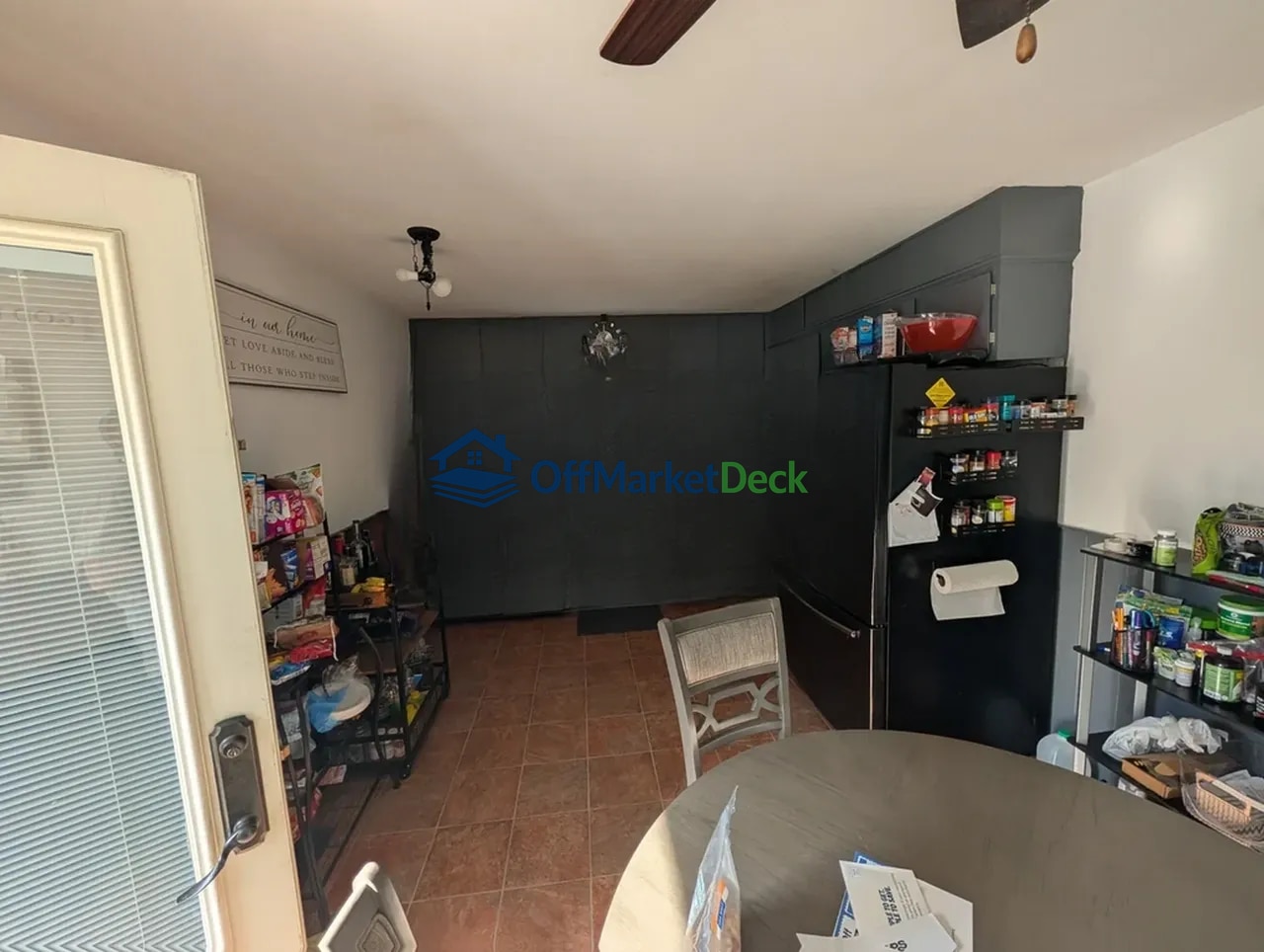 Off-market house in Warren, Michigan — 4 beds, 2 baths, $199,900 — photo 6 of 8