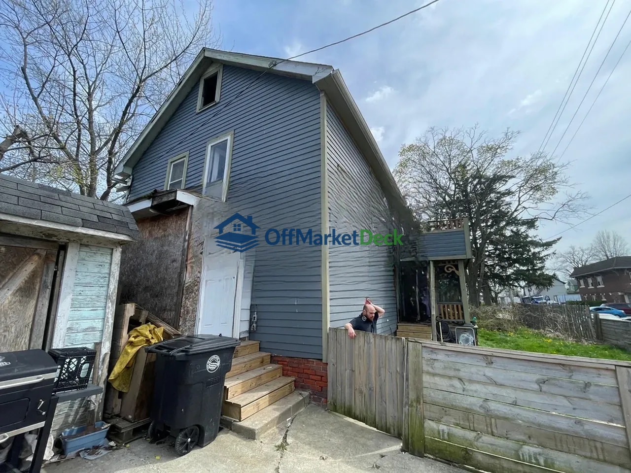 Off-market multi family in Cleveland, Ohio — 4 beds, 2 baths, $54,900 — photo 3 of 8