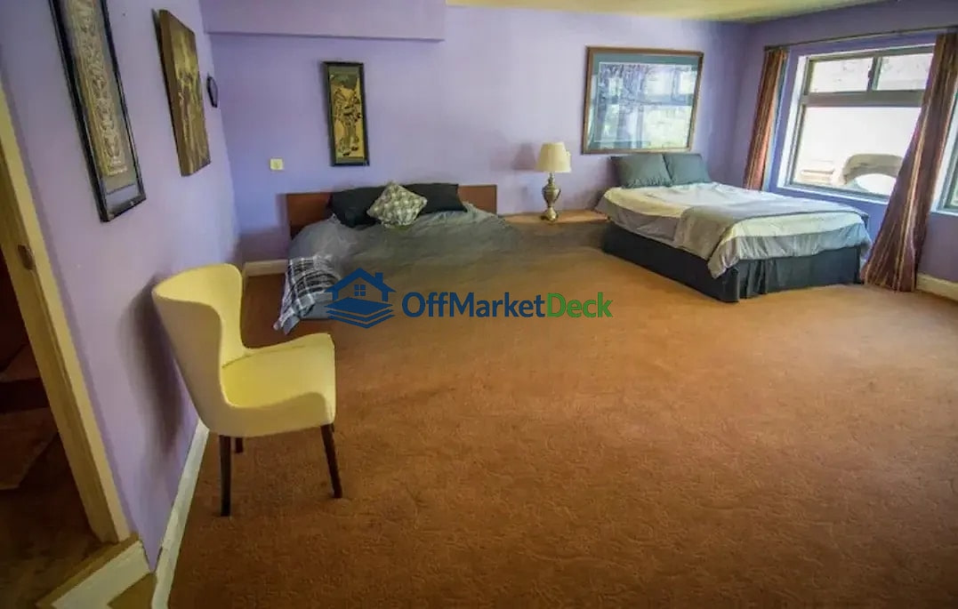 Off-market multi family in Tehachapi, California — 5 beds, 3 baths, $365,000 — photo 8 of 8