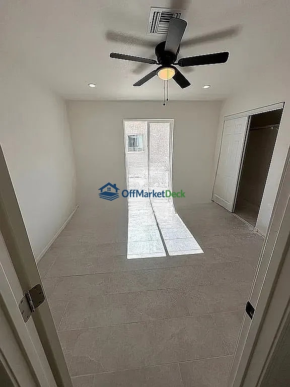 Off-market duplex in Tucson, Arizona — 6 beds, 4 baths, $70,000 — photo 7 of 8