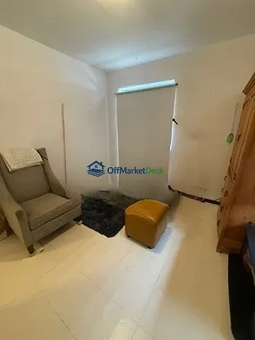 Off-market multi family in Los Angeles, California — 2 beds, 2 baths, $1,250,000 — photo 4 of 8