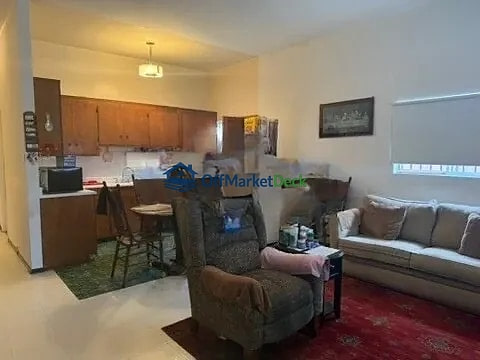 Off-market multi family in Los Angeles, California — 2 beds, 2 baths, $1,250,000 — photo 2 of 8