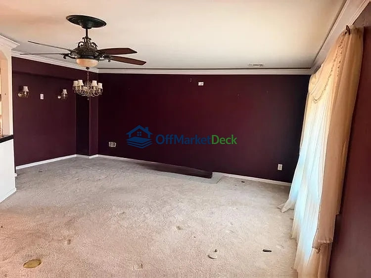 Off-market house in Sun City, Arizona — 1 bed, 1.5 baths, $175,000