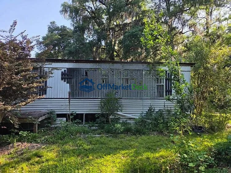 Off-market house in Midway, Georgia — 3 beds, 2 baths, $59,377 — photo 5 of 8
