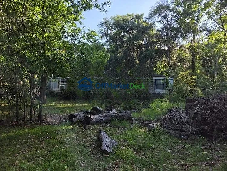 Off-market house in Midway, Georgia — 3 beds, 2 baths, $59,377 — photo 6 of 8