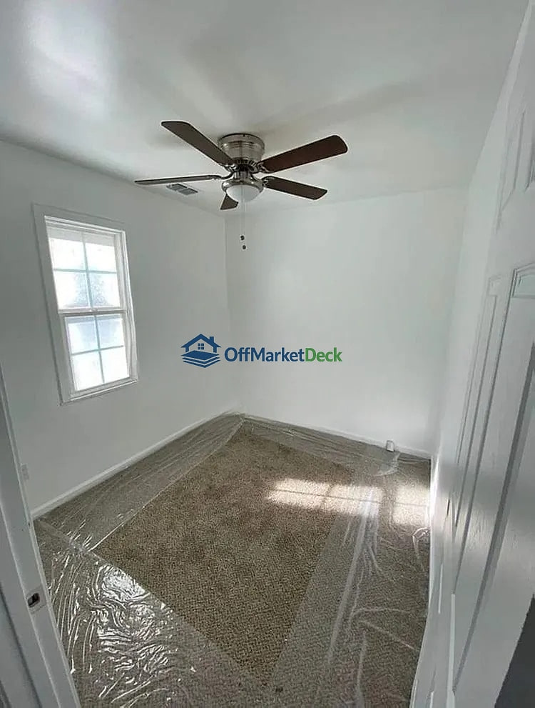 Off-market house in Memphis, Tennessee — 4 beds, 1.5 baths, $160,000 — photo 8 of 8