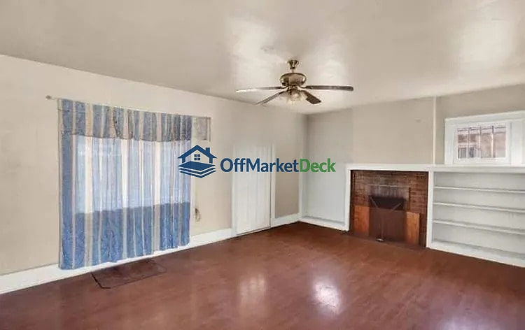 Off-market house in Denver, Colorado — 2 beds, 1 bath, $442,000 — photo 2 of 8