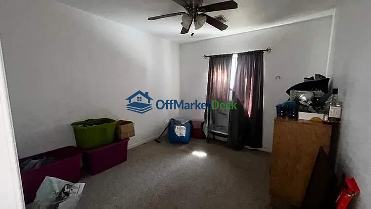 Off-market house in Show Low, Arizona — 3 beds, 2 baths, $219,000 — photo 8 of 8