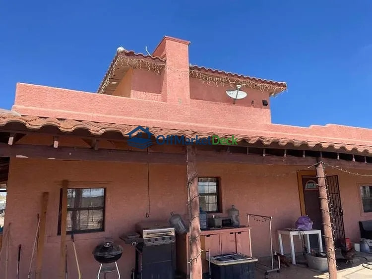 Off-market house in Maricopa, Arizona — 5 beds, 2 baths, $259,000 — photo 8 of 8