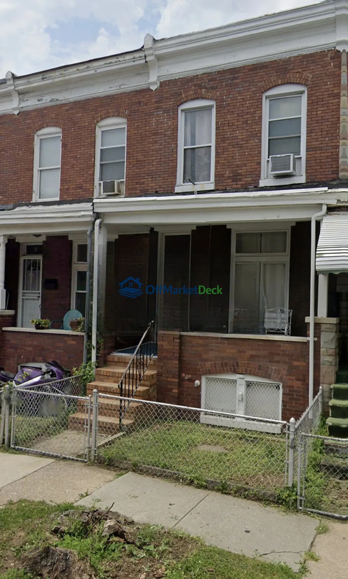 Off-market house in Baltimore, Maryland — 3 beds, 2 baths, $69,800 - Blurred background Image