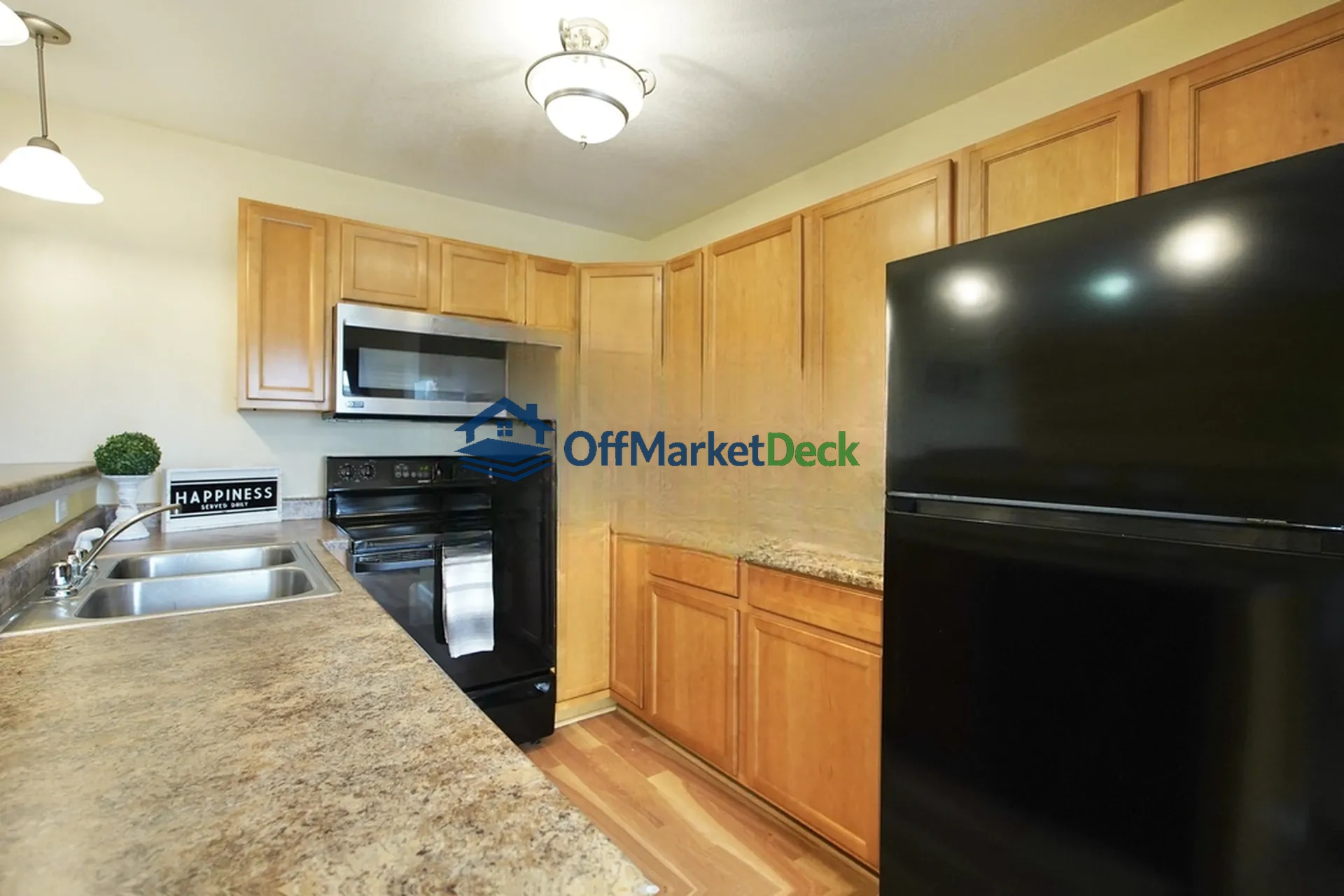 Off-market townhome in Douglas, Wyoming — 3 beds, 2 baths, $219,000 — photo 2 of 8