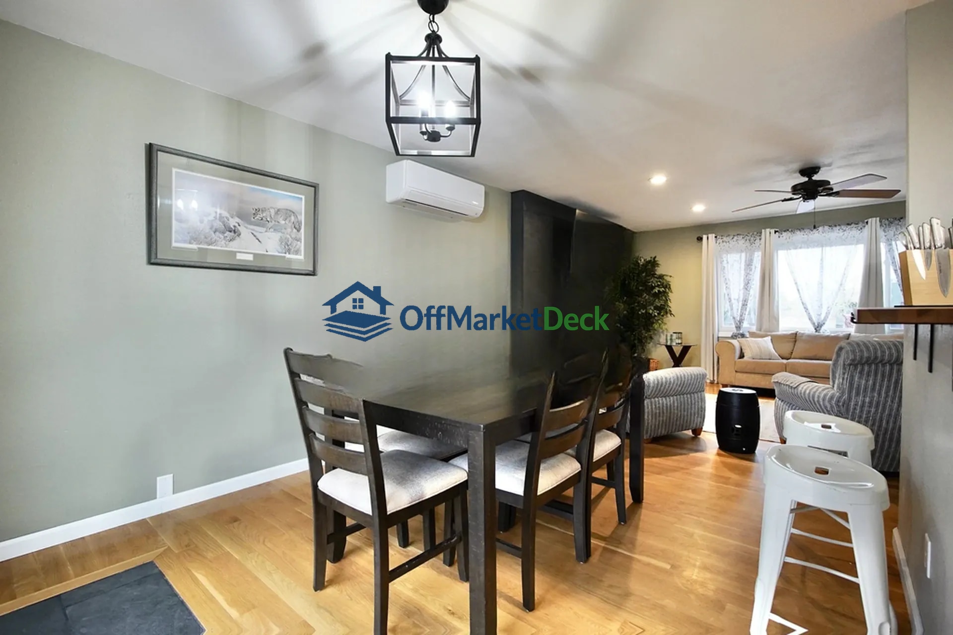 Off-market house in Casper, Wyoming — 3 beds, 2.5 baths, $400,000 — photo 5 of 8