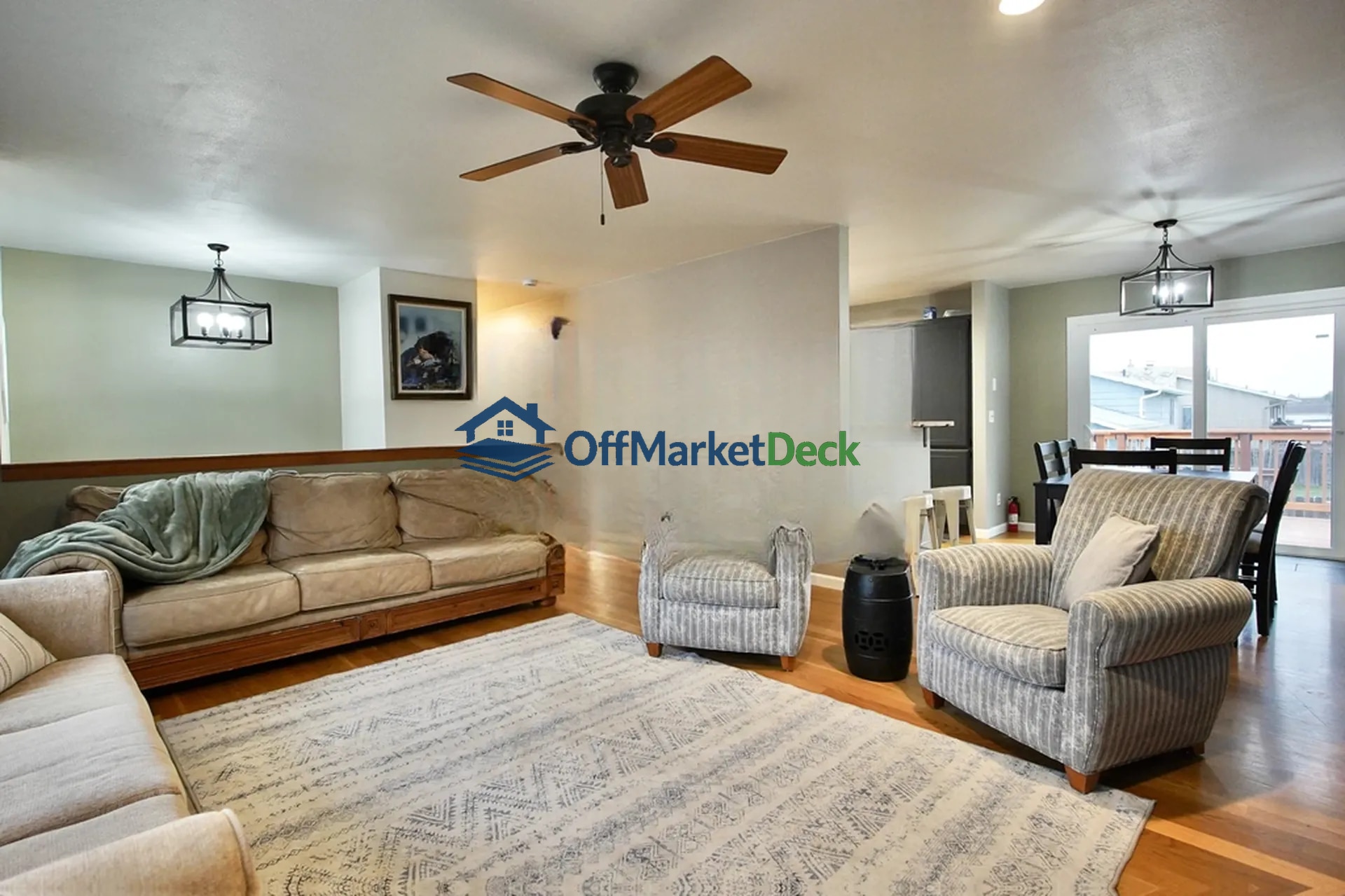 Off-market house in Casper, Wyoming — 3 beds, 2.5 baths, $400,000 — photo 8 of 8