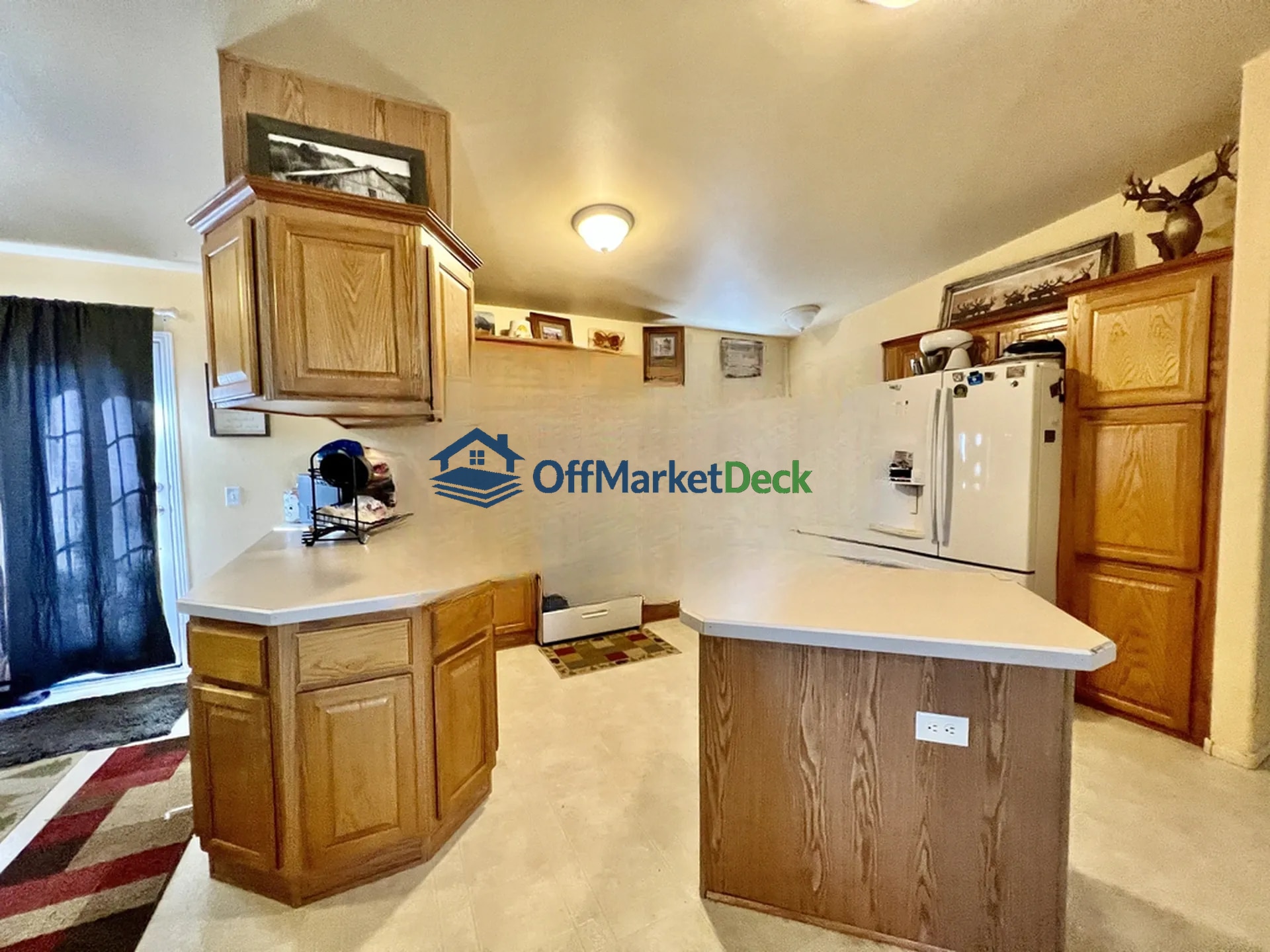Off-market house in Evansville, Wyoming — 3 beds, 2 baths, $410,000 — photo 6 of 8