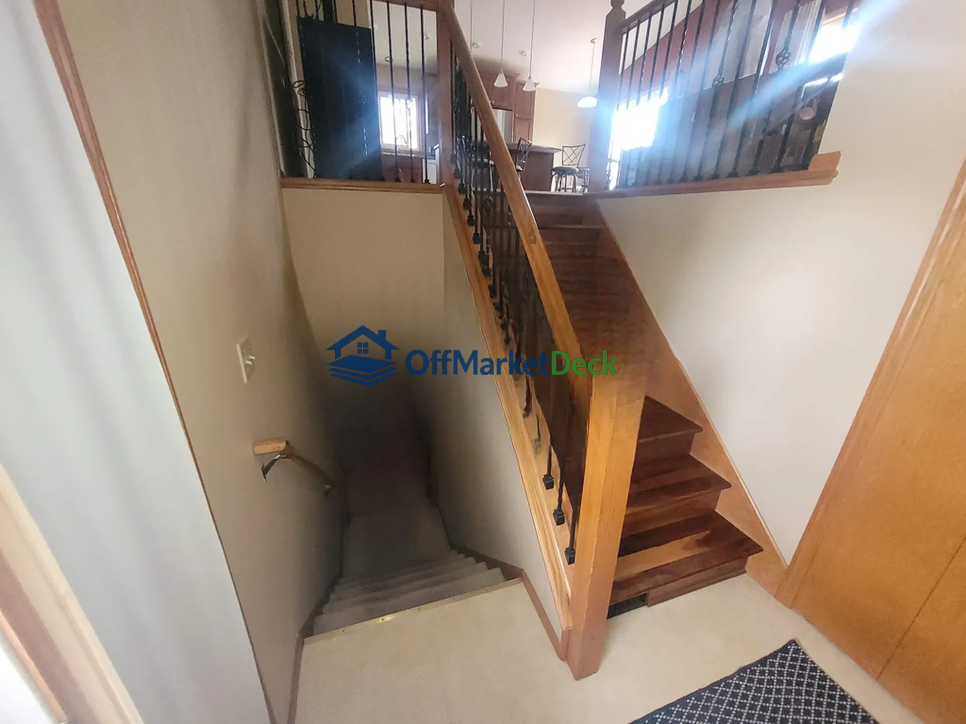 Off-market house in Cottage Grove, Minnesota — 4 beds, 2 baths, $380,000 — photo 5 of 8