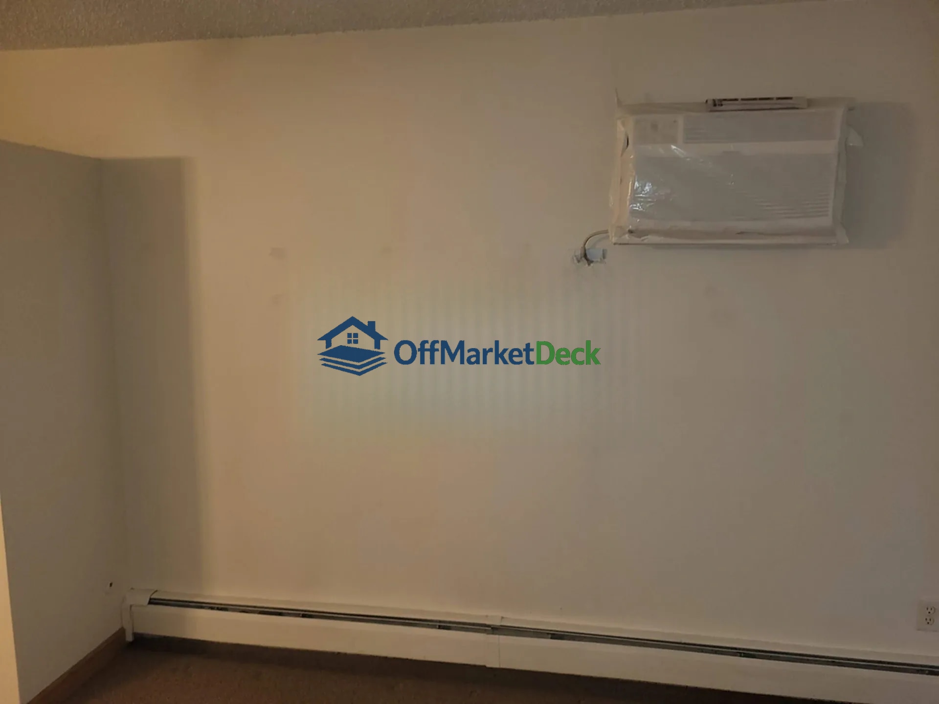 Off-market house in Burnsville, Minnesota — 1 bed, 1 bath, $69,450 — photo 8 of 8