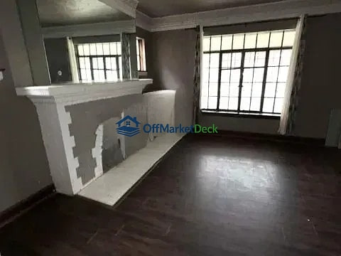 Off-market house in Detroit, Michigan — 3 beds, 2 baths, $185,900 - Blurred background Image