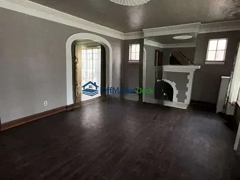 Off-market house in Detroit, Michigan — 3 beds, 2 baths, $185,900 — photo 4 of 4