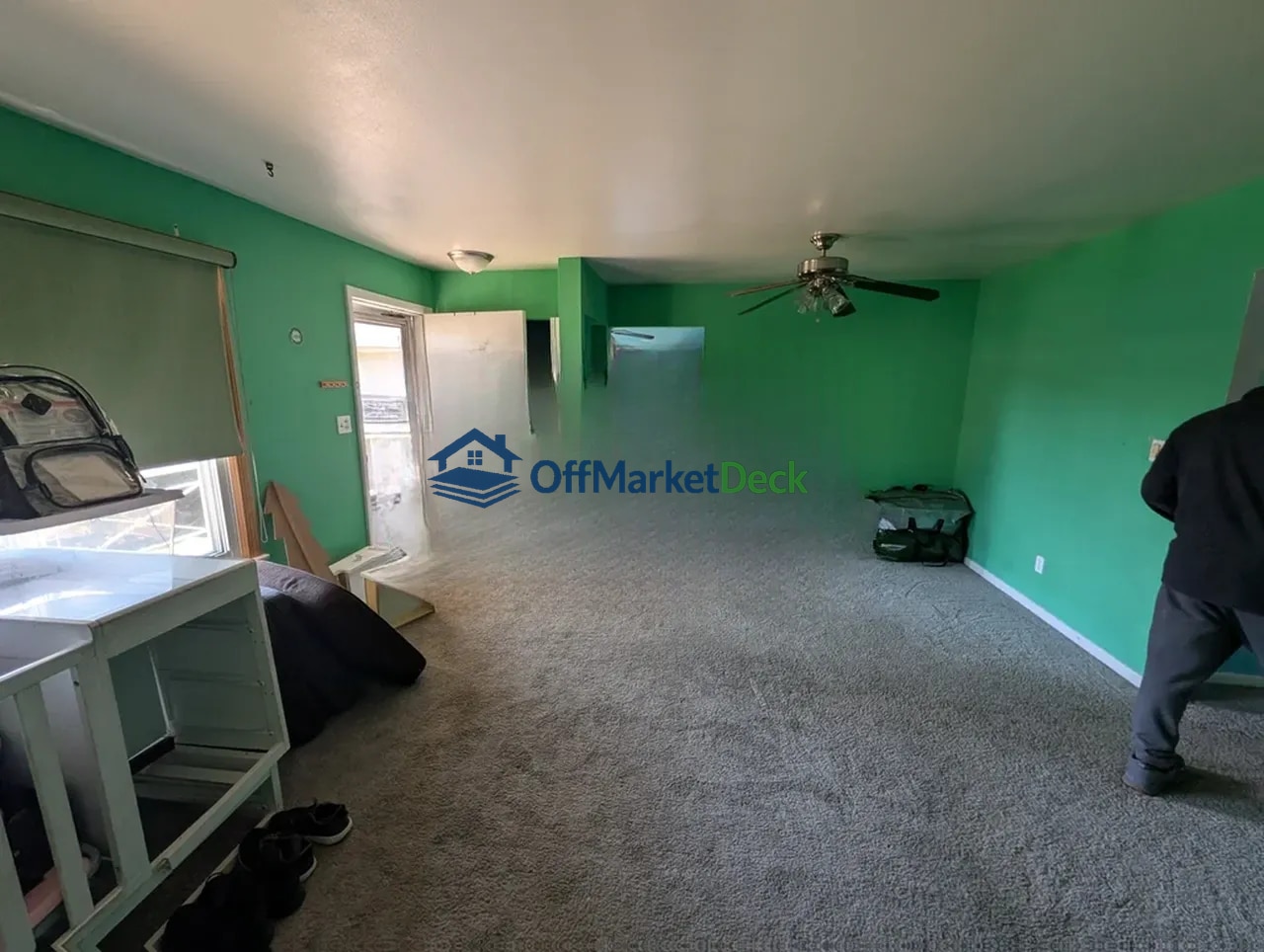 Off-market townhome in Dearborn Heights, Michigan — 2 beds, 1.5 baths, $64,900 — photo 4 of 8