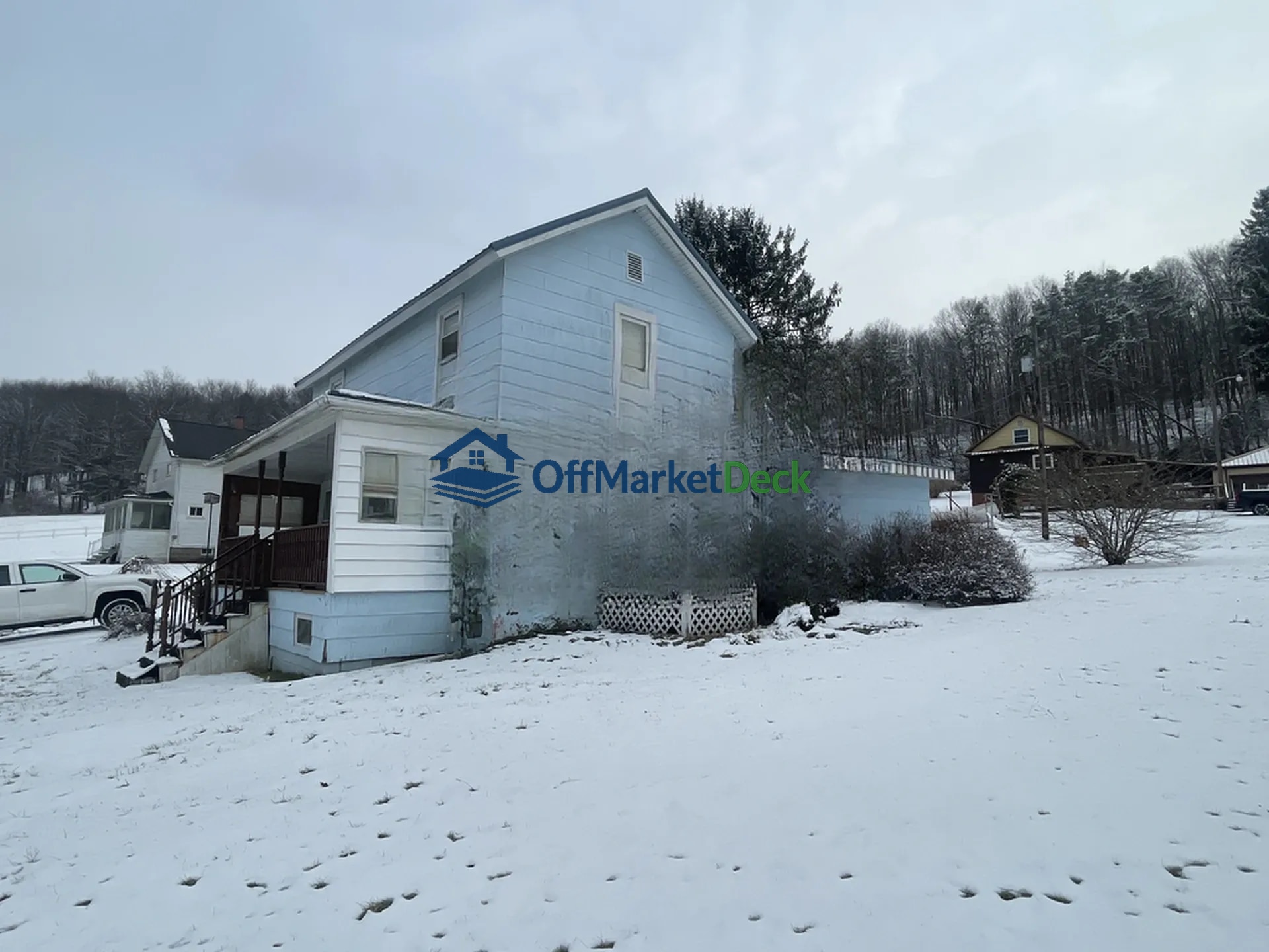 Off-market house in DuBois, Pennsylvania — 3 beds, 1 bath, $80,000 — photo 2 of 6