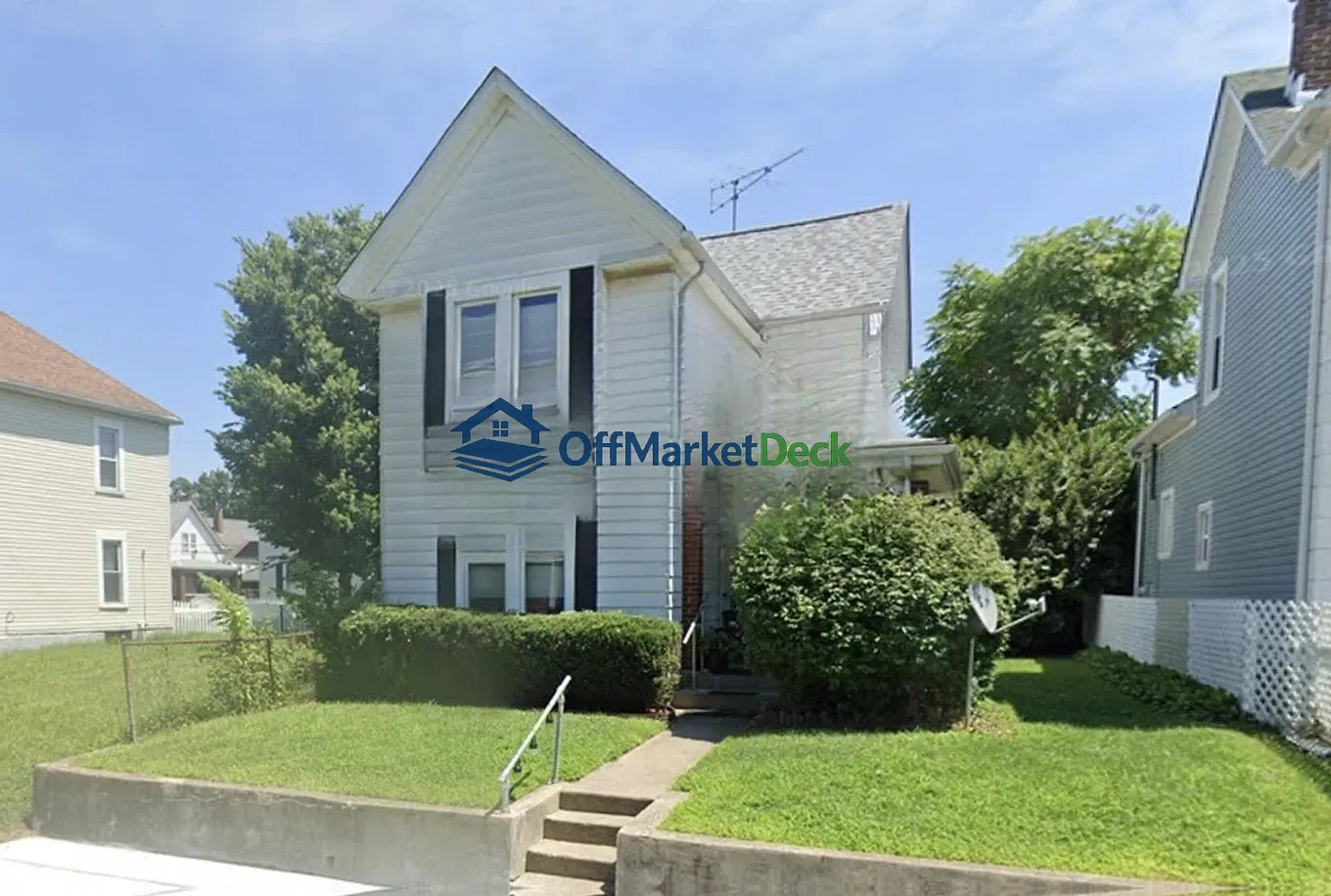 Off-market house in Dayton, Ohio — 3 beds, 2 baths, $100,000 - Blurred background Image